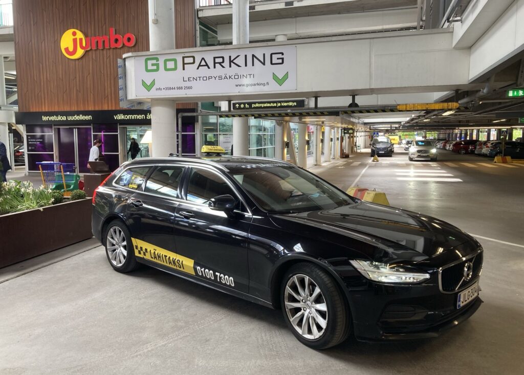 Lähitaksi ja GoParking yhteistyöhön lentokenttäkuljetuksissa